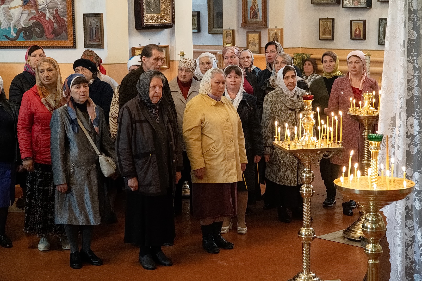 Престольный праздник встретили в храме станицы Екатериноградской