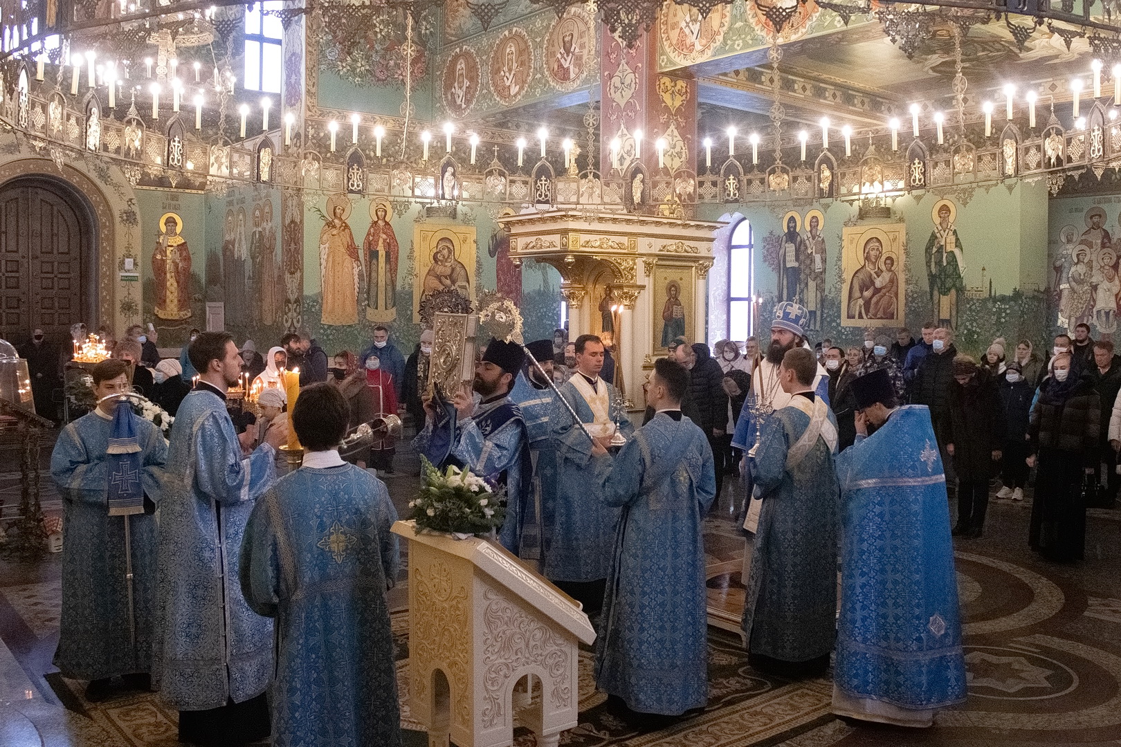 Расписание служб в спасском храме. Пятигорск священники. Расписание богослужений в Спасском соборе Пятигорска.