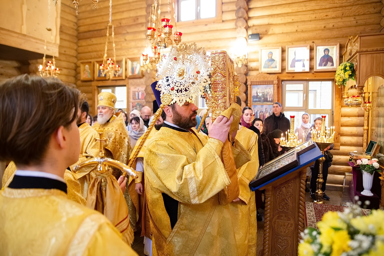 храм трех святителей в раменках