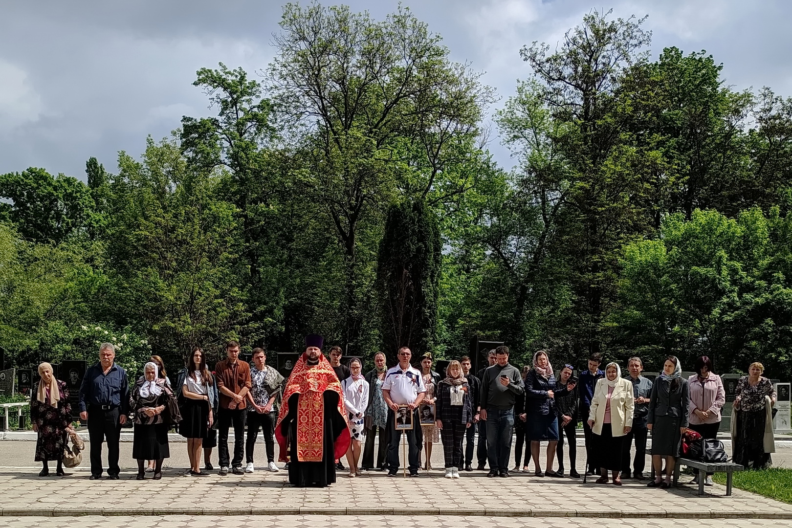 На 14 дней в нальчике. Константин Осипов иерейнальчик. Молодежь Нальчика. Нальчик молодежный концерт.