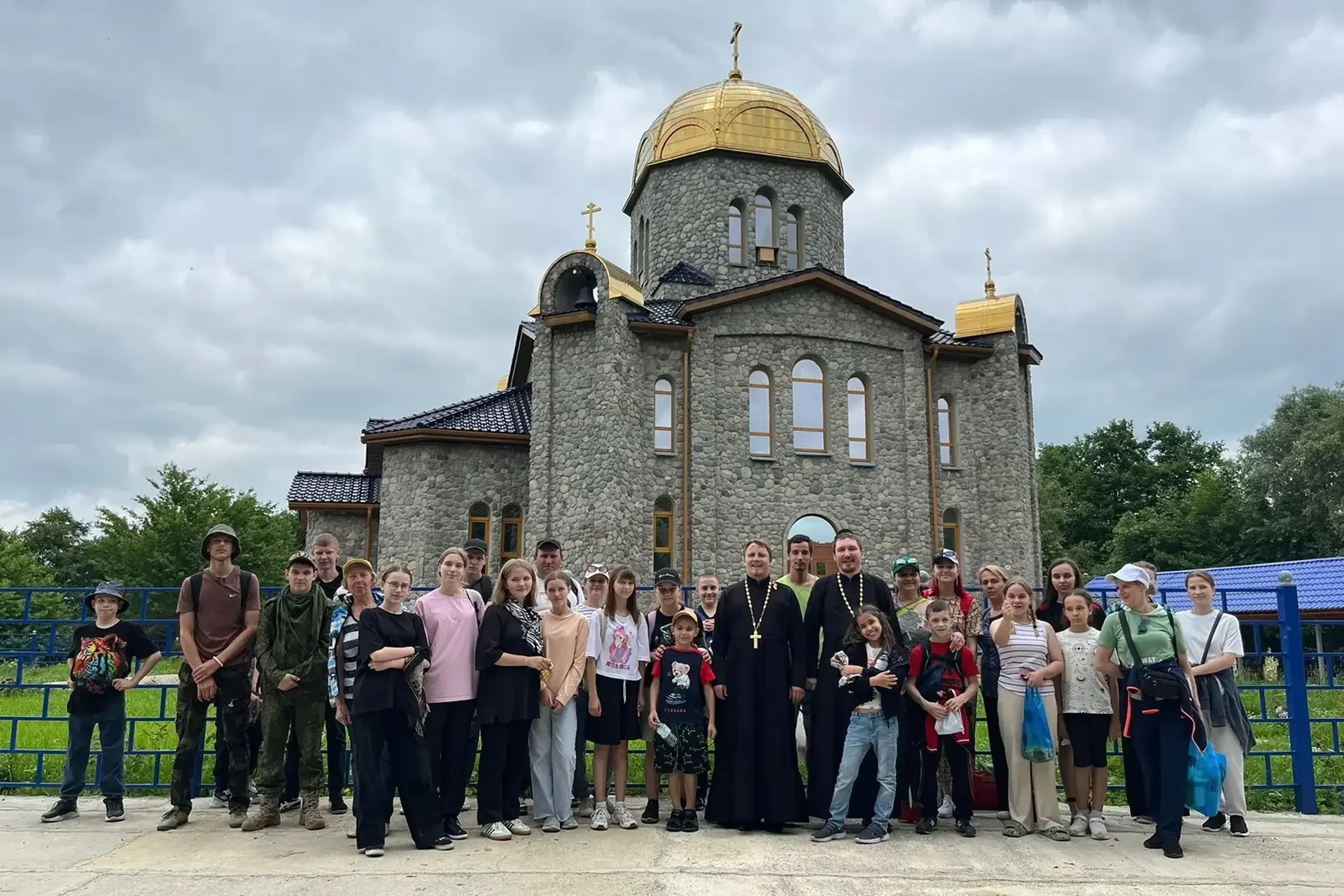 Молодежь собора посетила святыни республики