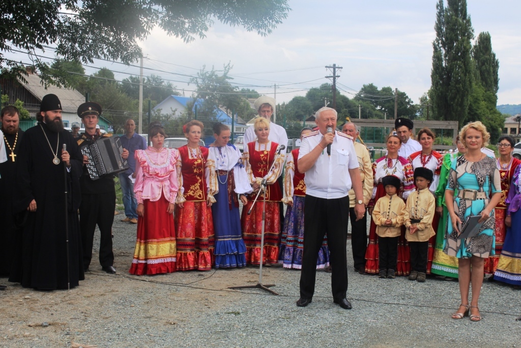 Погода в курджиново. Село Курджиново Карачаево Черкесия кришнаиты. Курджиново экскурсии. Курджиново Карачаево-Черкесия храм Кришны. Праздники Юга России.