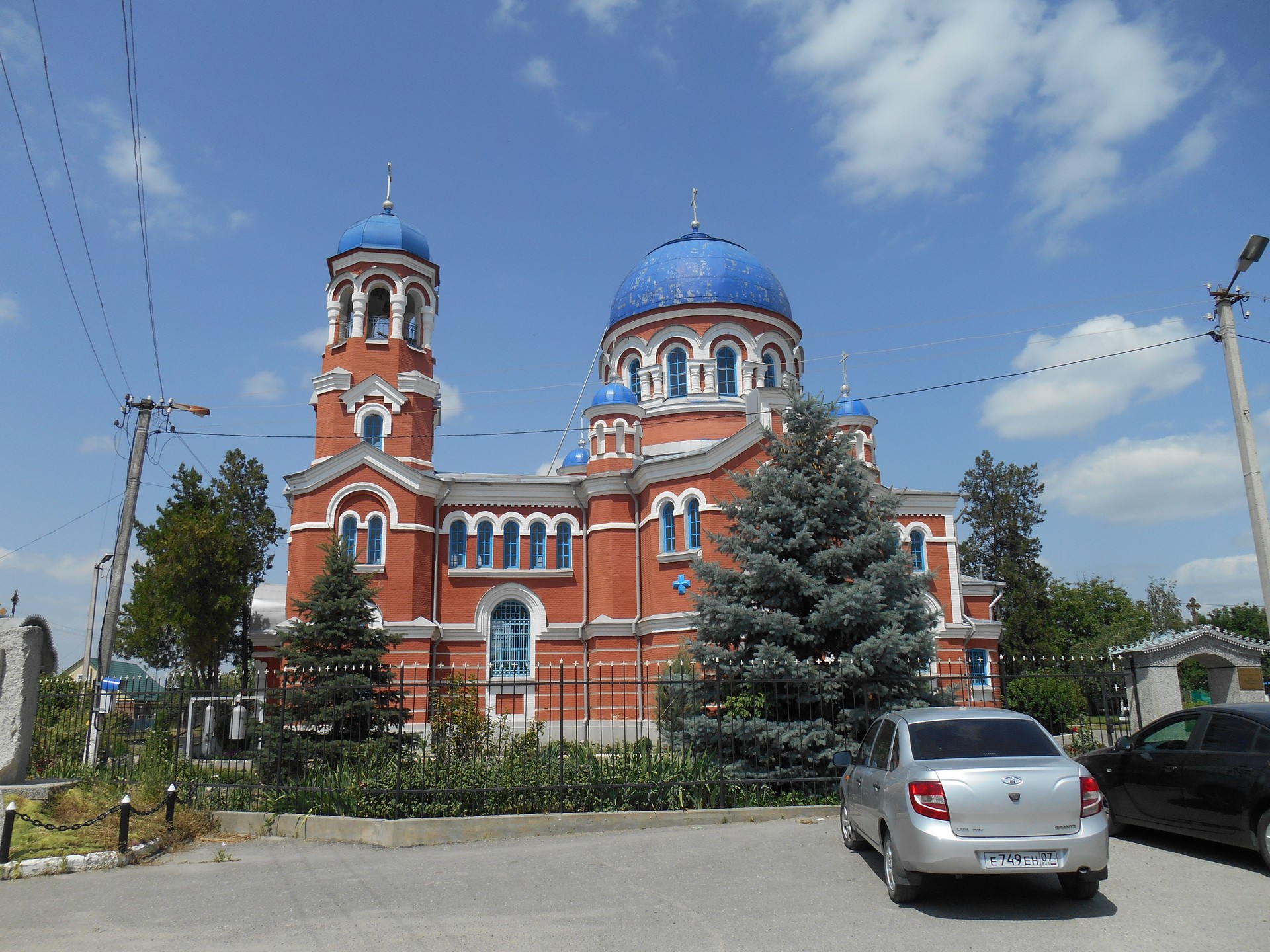 Прогноз погоды майский кабардино балкария. Храм Архистратига Михаила Майский. Храм Архистратига Михаила в Майском КБР. Майский (Кабардино-Балкария). Храм Архангела Михаила КБР.