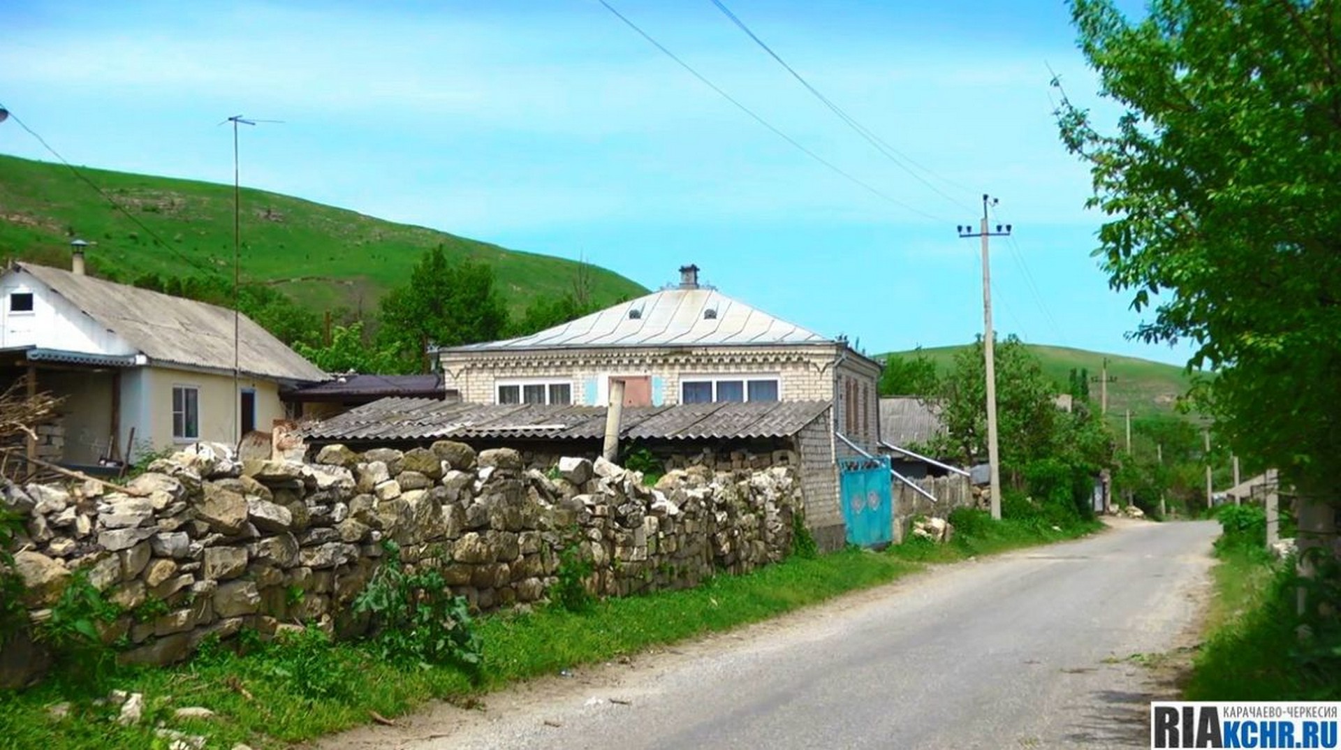 Ауле каменномост. Эльтаркач КЧР. Аул Эльтаркач КЧР. Аул Каменномостский КЧР. Аул Каменномост Карачаево-Черкесская Республика.