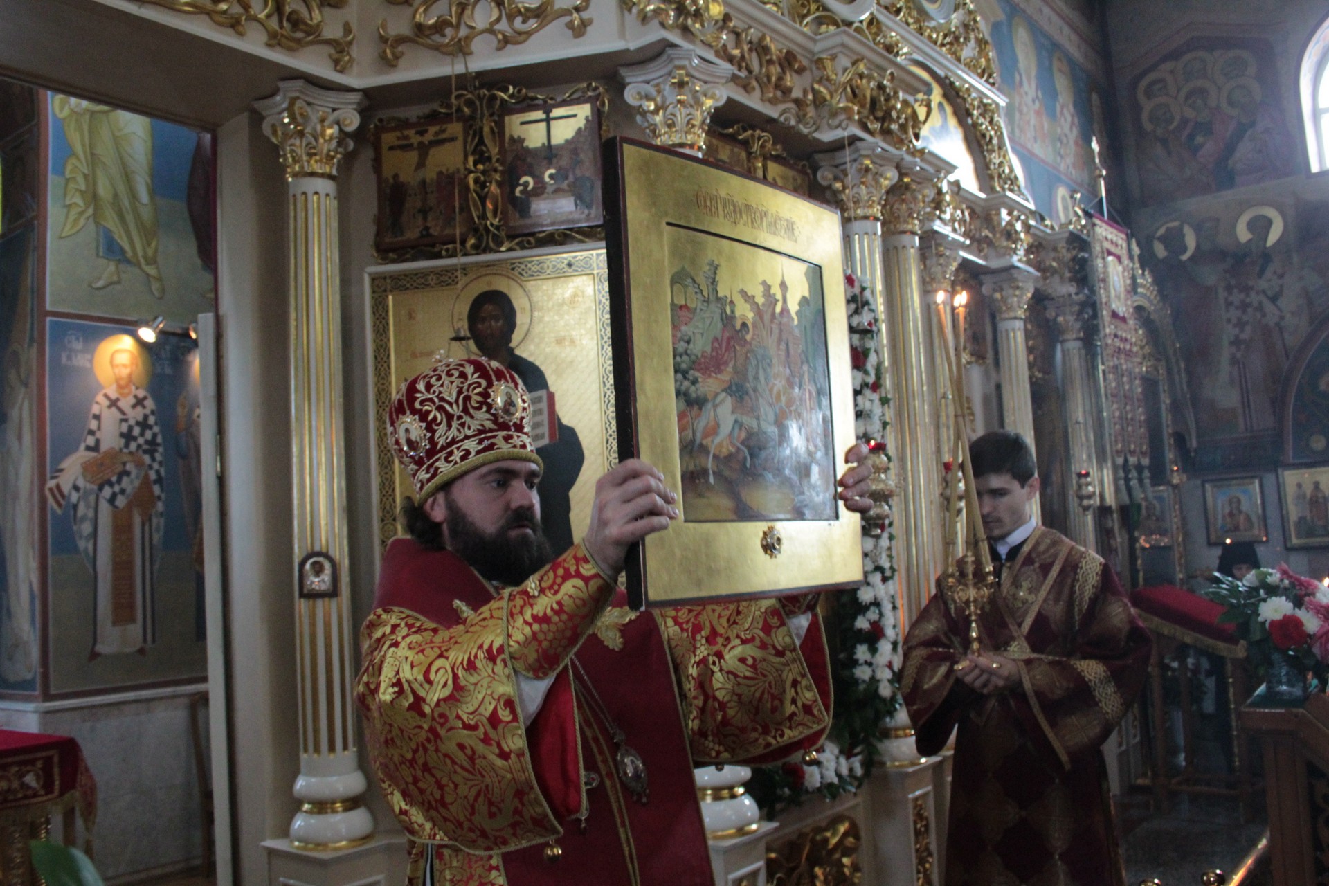 Новоспасский монастырь в Москве иконы